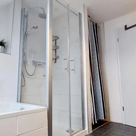 Moderne Mit Balkon Lejlighed *