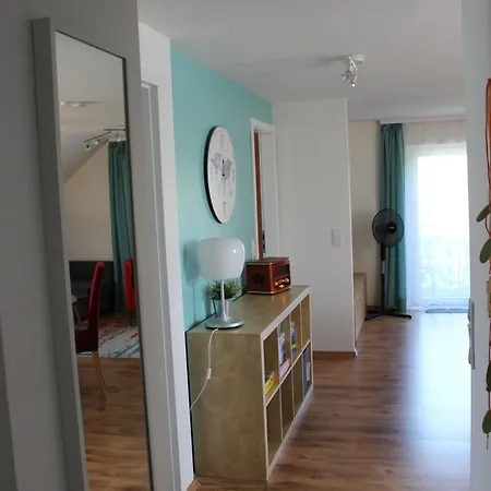 Moderne Mit Balkon Lejlighed Assumstadt
